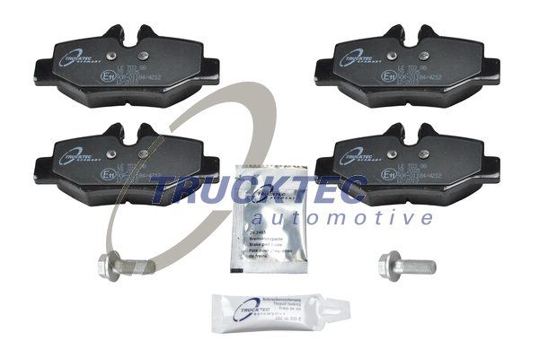 Brake Pad Set, disc brake TRUCKTEC AUTOMOTIVE 02.35.161