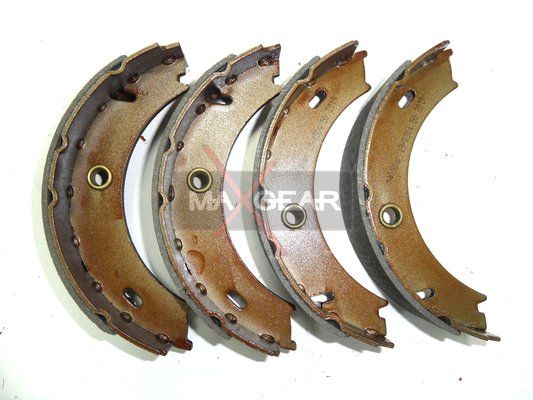 Brake Shoe Set, parking brake MAXGEAR 19-0304