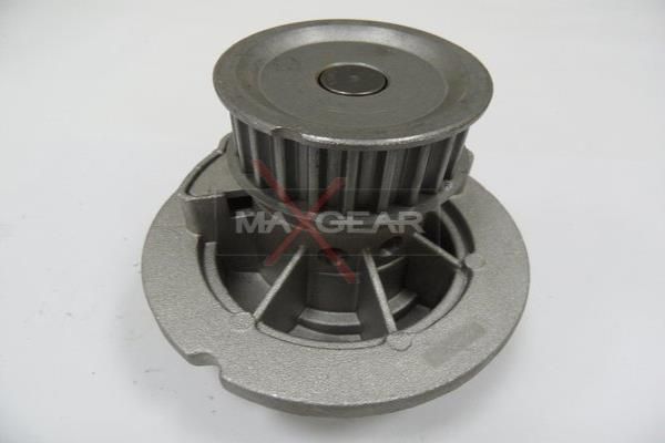 Water Pump, engine cooling MAXGEAR 47-0026