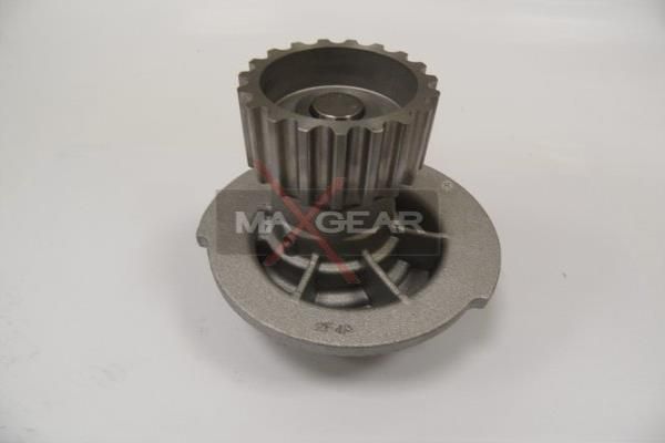 Water Pump, engine cooling MAXGEAR 47-0072