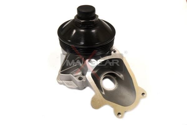 Water Pump, engine cooling MAXGEAR 47-0106