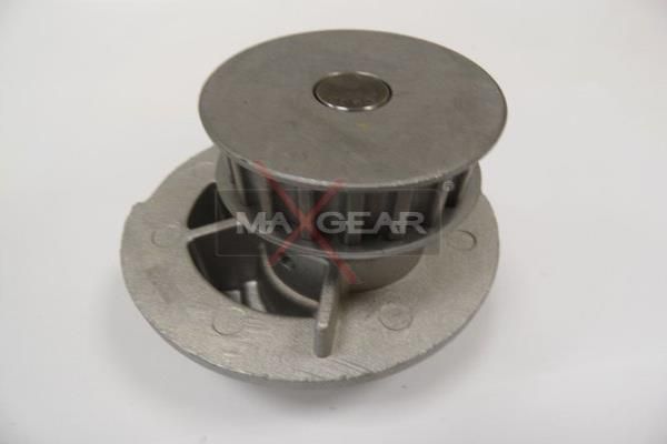 Water Pump, engine cooling MAXGEAR 47-0124