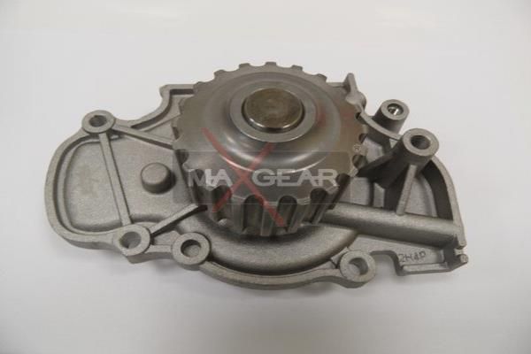 Water Pump, engine cooling MAXGEAR 47-0163